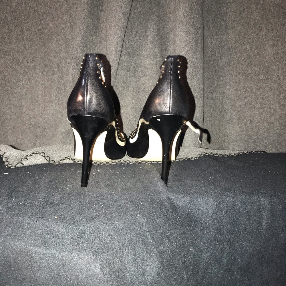 Shoes - Picture 3 of 3
